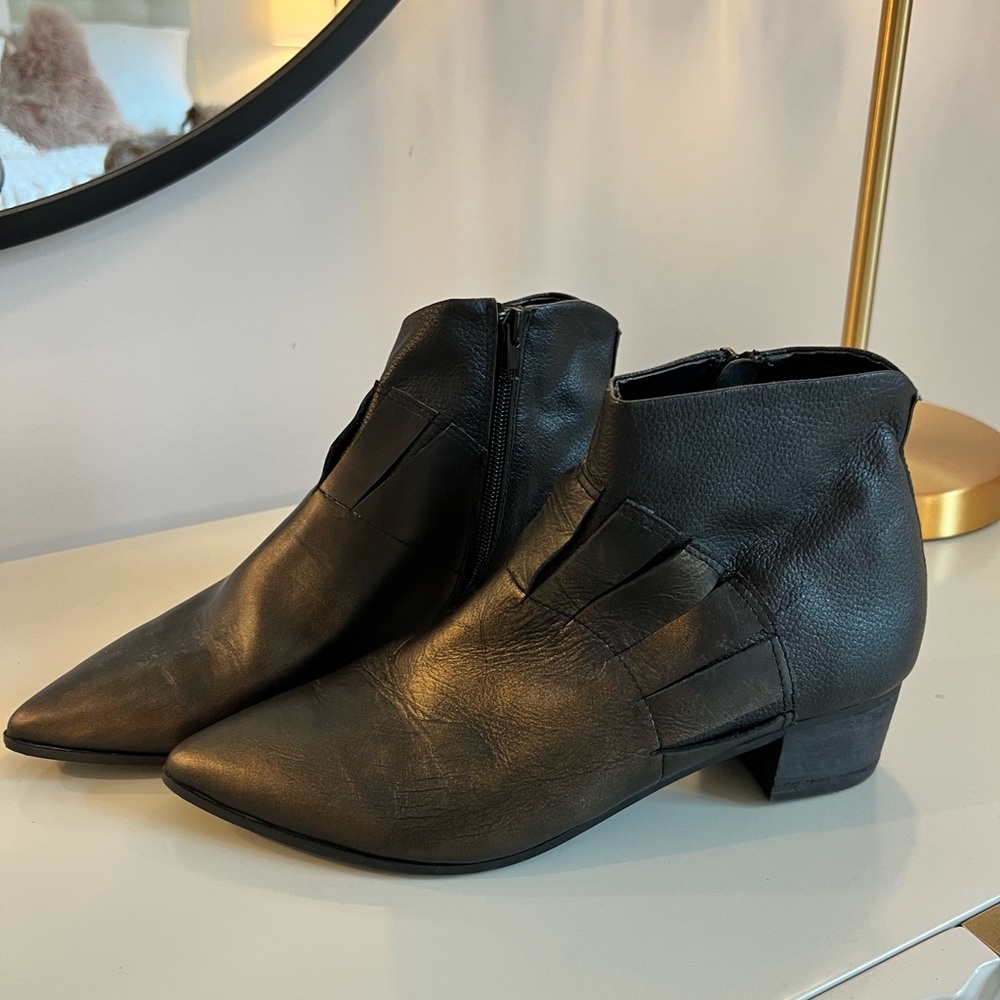 Farylrobin Black Booties
